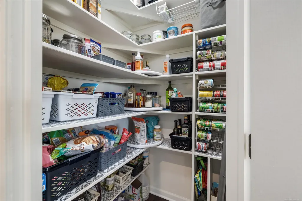 68223 Hillside Lane Washington Township MI 48095