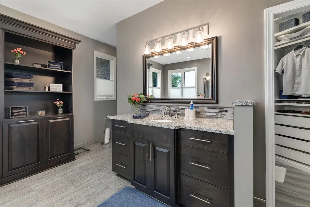 68223 Hillside Lane Washington Township MI 48095