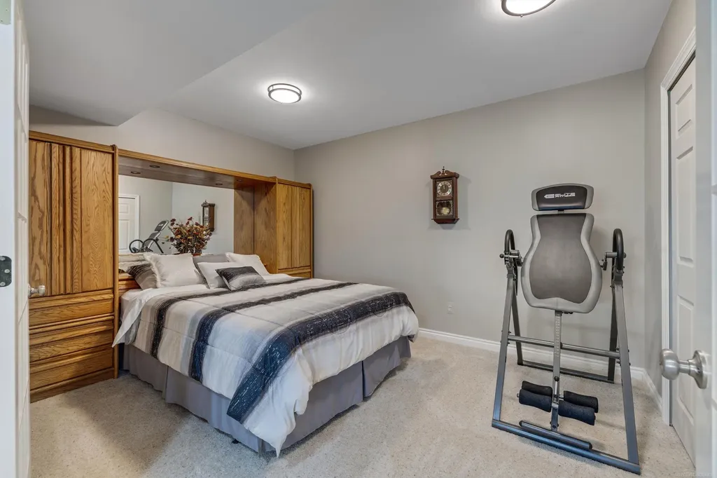 68223 Hillside Lane Washington Township MI 48095