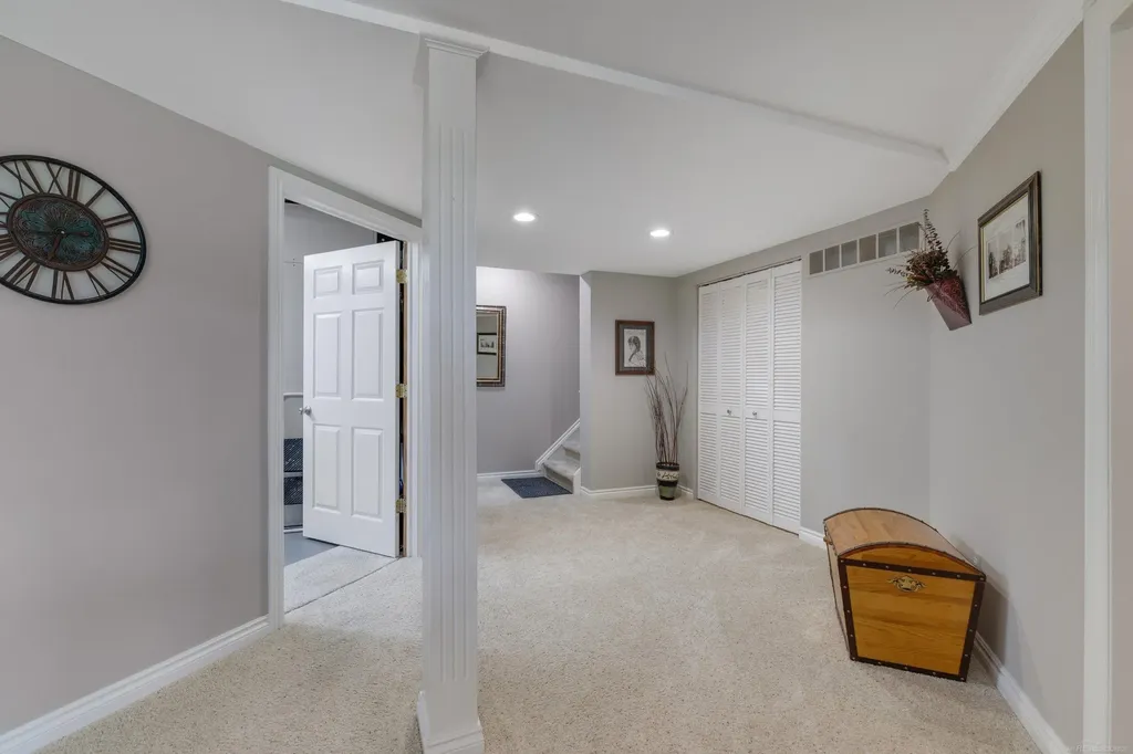68223 Hillside Lane Washington Township MI 48095