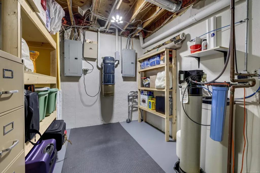 68223 Hillside Lane Washington Township MI 48095