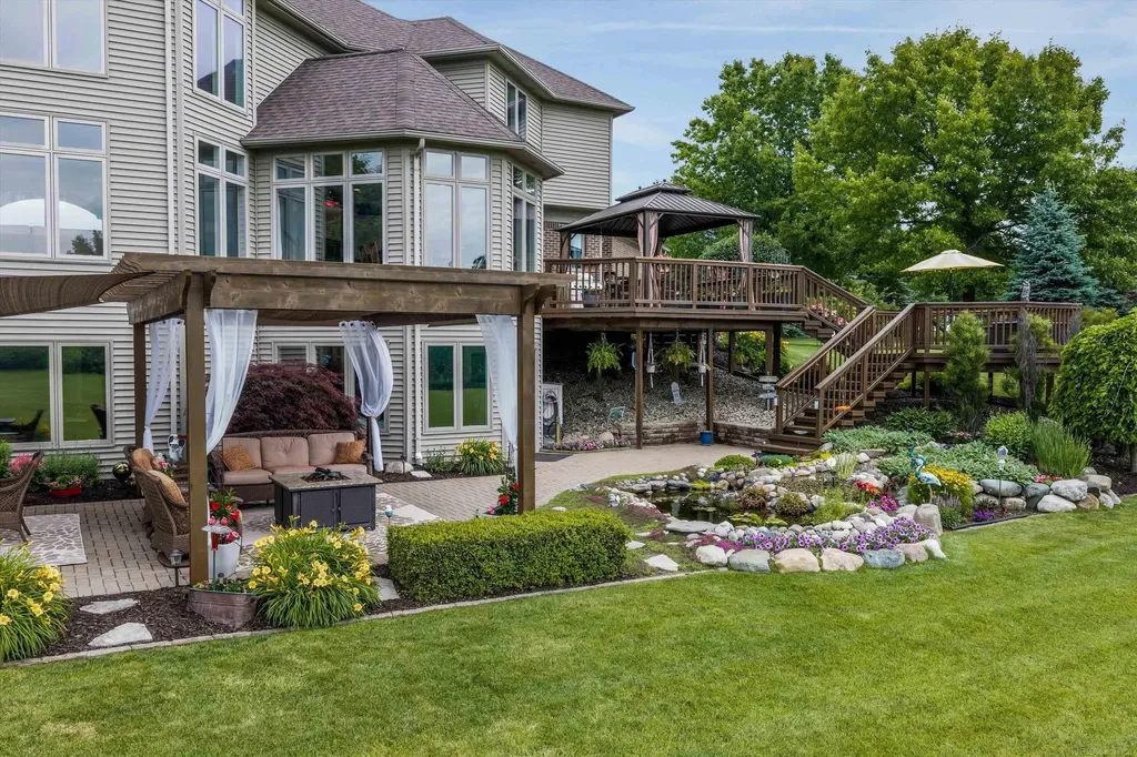 68223 Hillside Lane Washington Township MI 48095