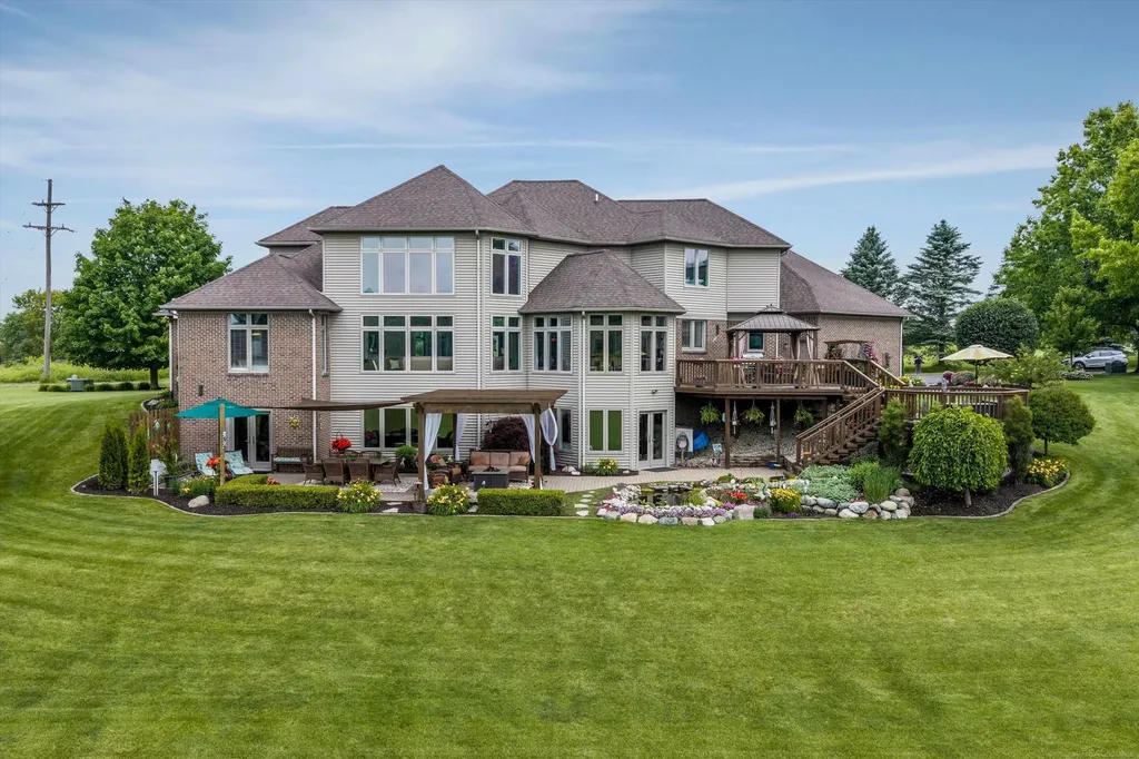 68223 Hillside Lane Washington Township MI 48095