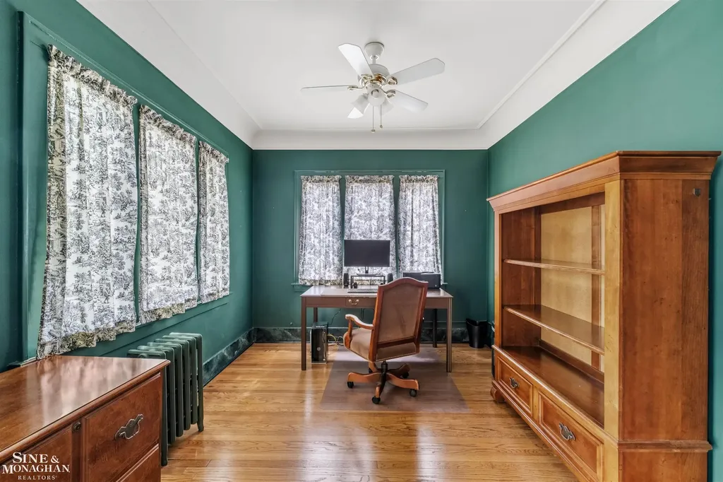 794 Loraine Street Grosse Pointe City MI 48230