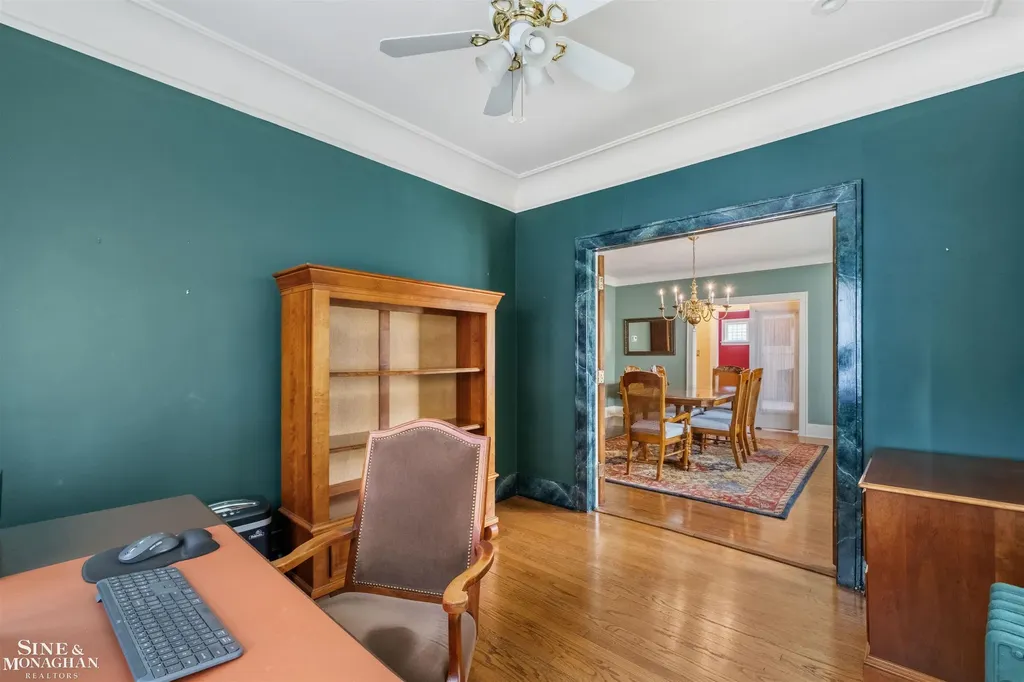 794 Loraine Street Grosse Pointe City MI 48230