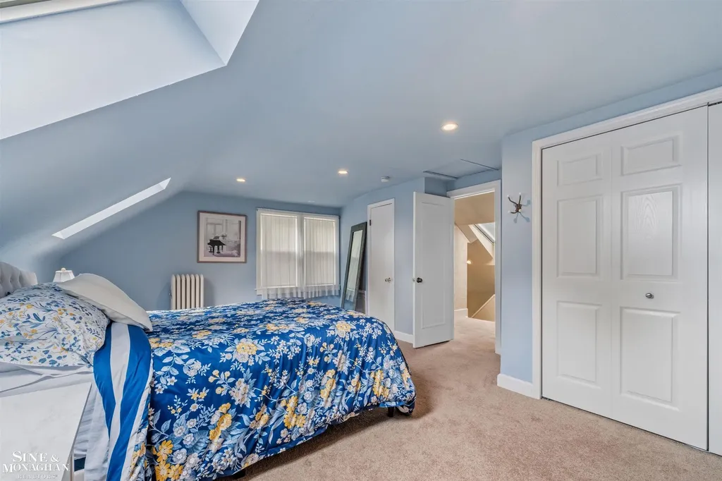 794 Loraine Street Grosse Pointe City MI 48230