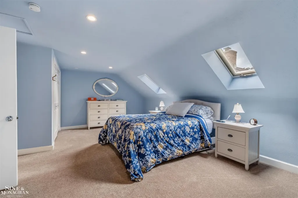 794 Loraine Street Grosse Pointe City MI 48230