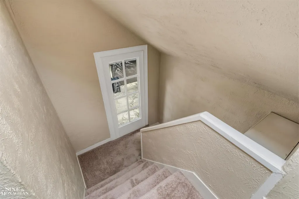 794 Loraine Street Grosse Pointe City MI 48230