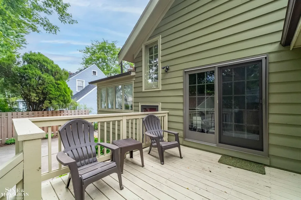 794 Loraine Street Grosse Pointe City MI 48230