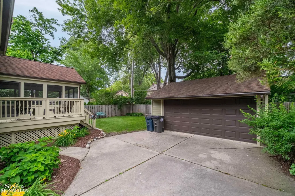 794 Loraine Street Grosse Pointe City MI 48230