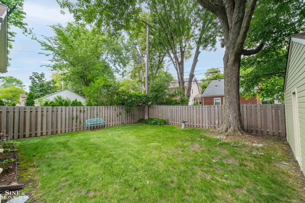 794 Loraine Street Grosse Pointe City MI 48230