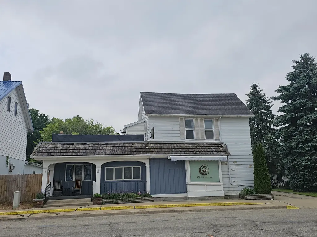 29 W Lapeer Street Peck Village MI 48466