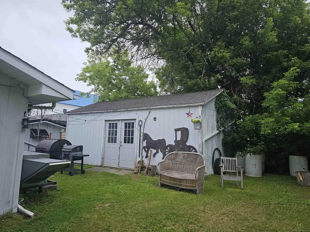 29 W Lapeer Street Peck Village MI 48466