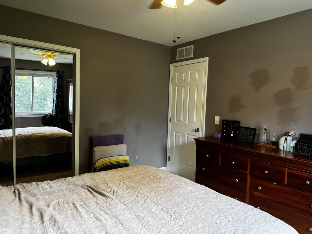 47473 Greenview Road Utica City MI 48317