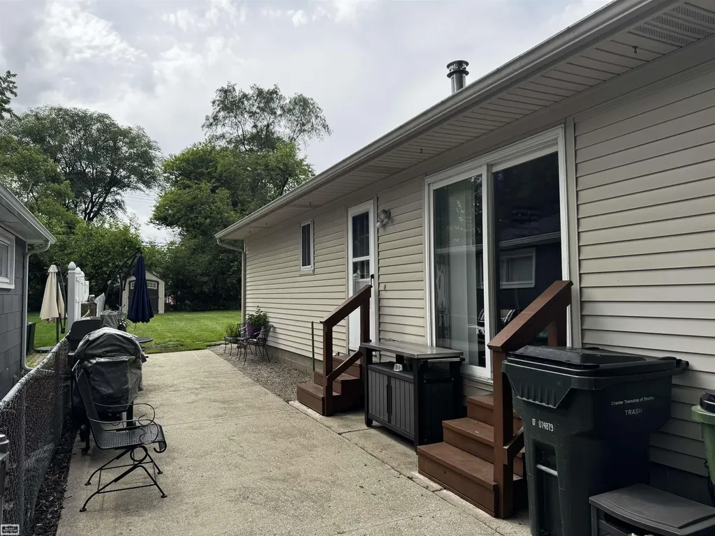 47473 Greenview Road Utica City MI 48317