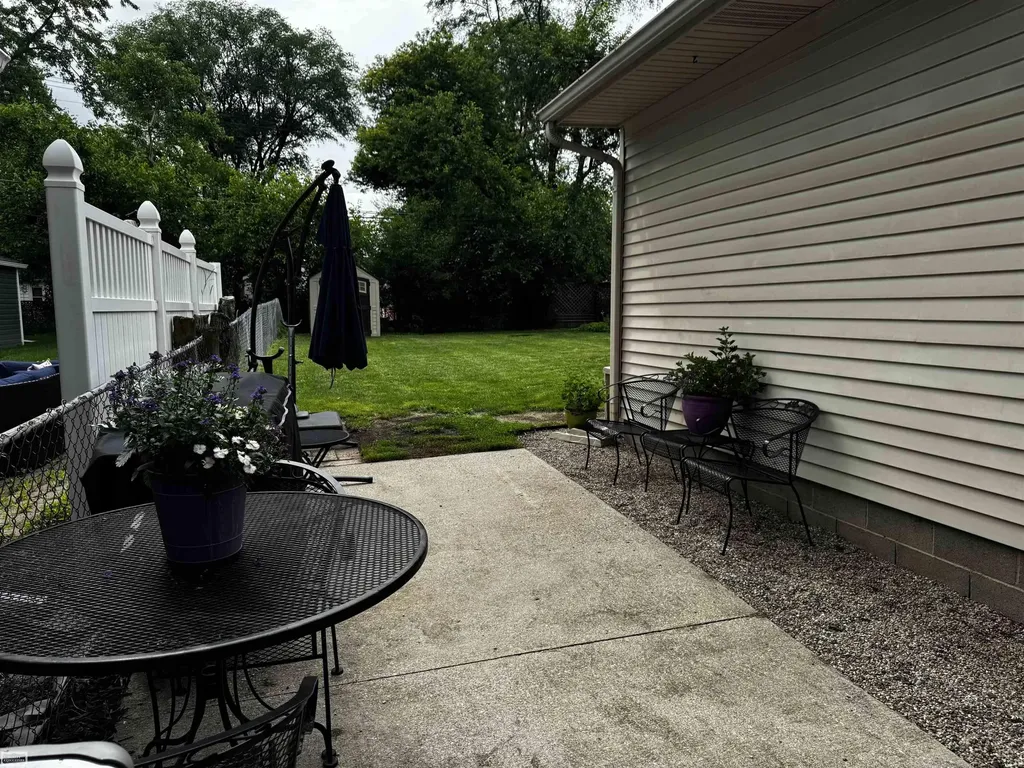 47473 Greenview Road Utica City MI 48317