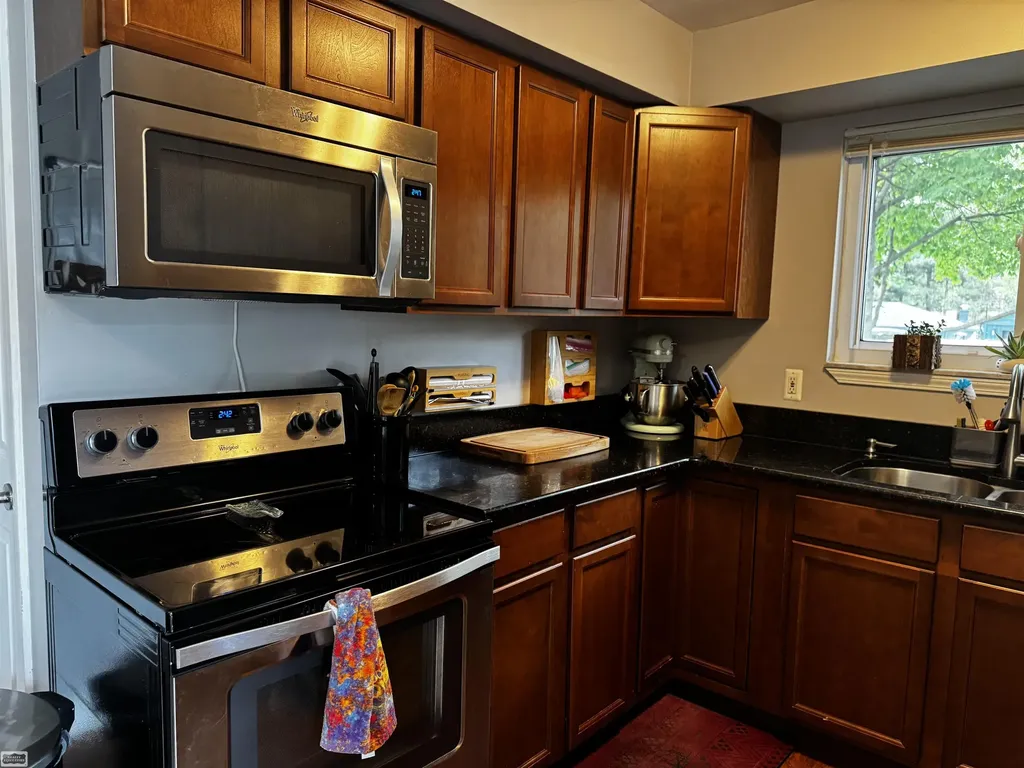 47473 Greenview Road Utica City MI 48317