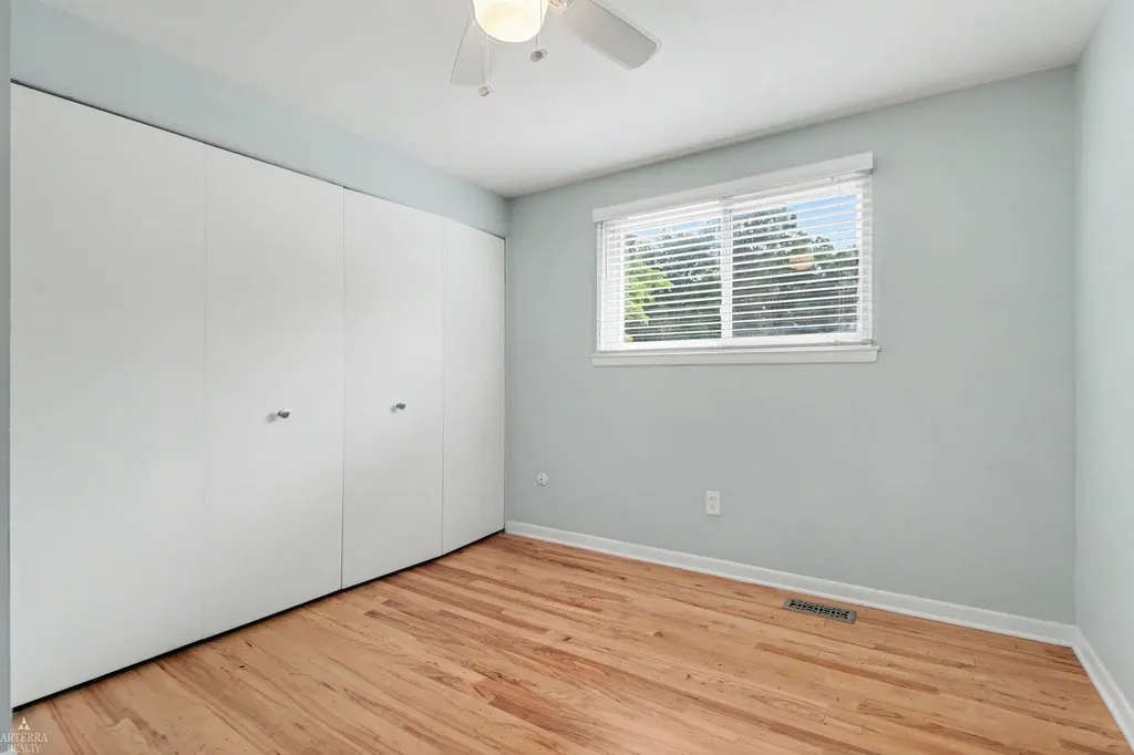 23425 Barfield Street Farmington Hills City MI 48336