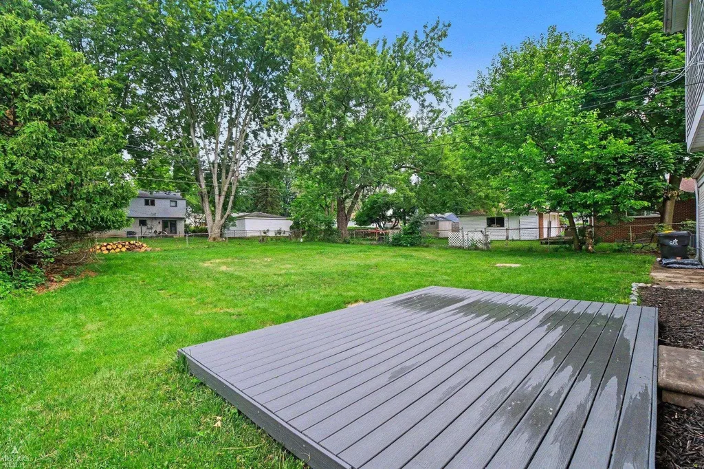 23425 Barfield Street Farmington Hills City MI 48336