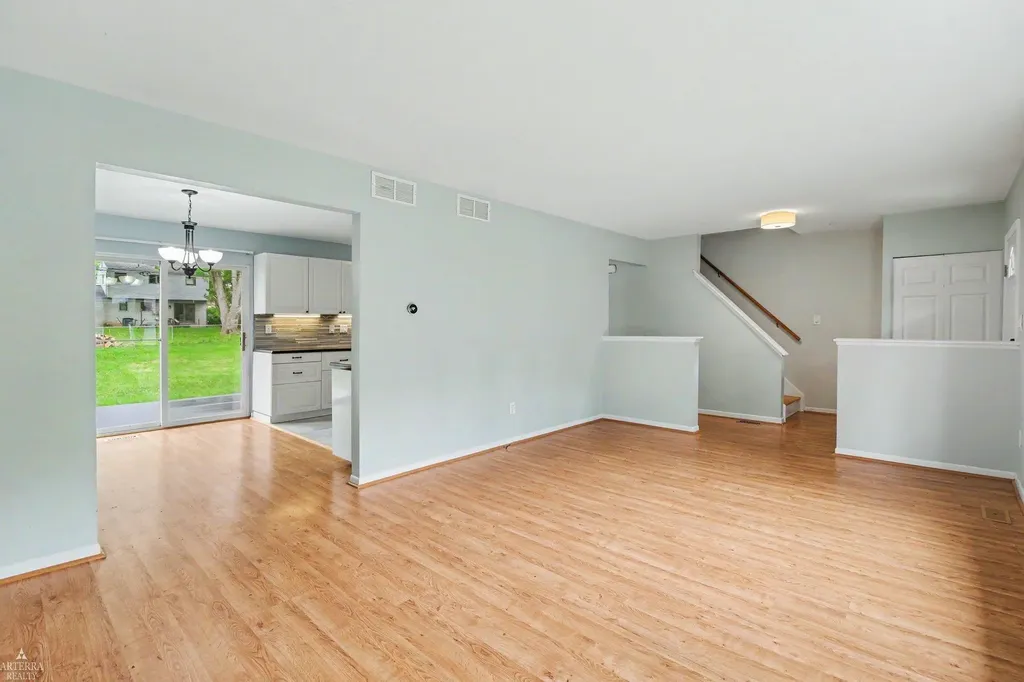 23425 Barfield Street Farmington Hills City MI 48336