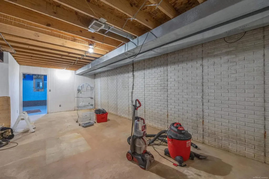 7613 Fisher Road Greenwood Township MI 48006