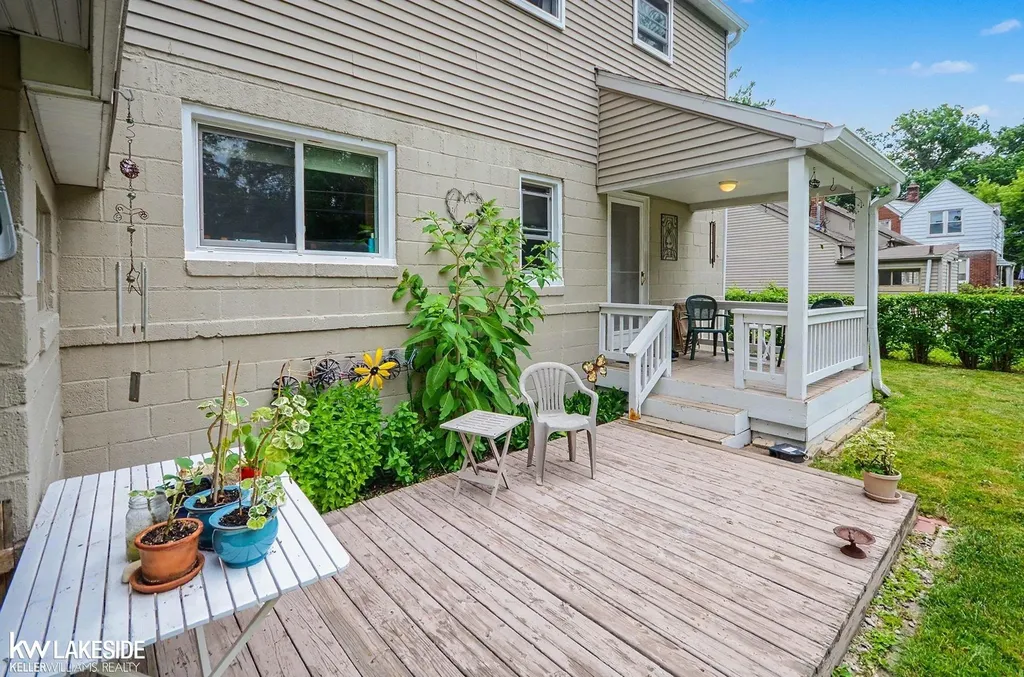 21806 Harper Lake Avenue St. Clair Shores City MI 48080