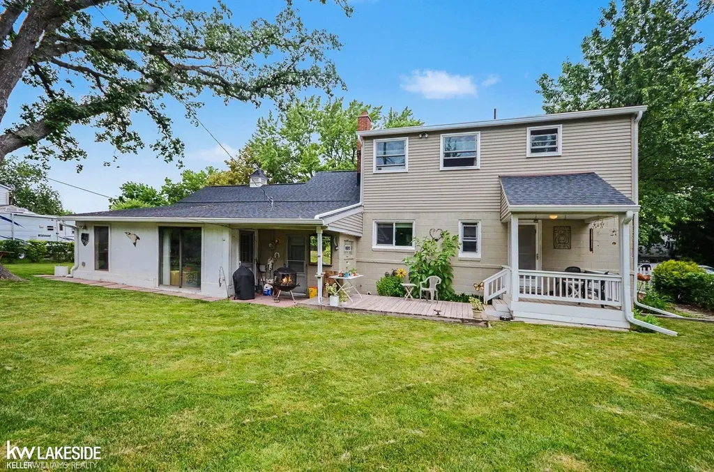 21806 Harper Lake Avenue St. Clair Shores City MI 48080