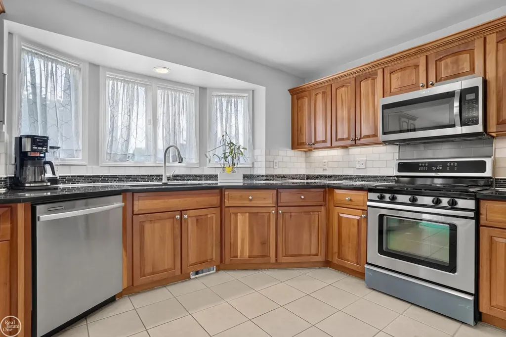 20415 Balmoral Drive Macomb Township MI 48044