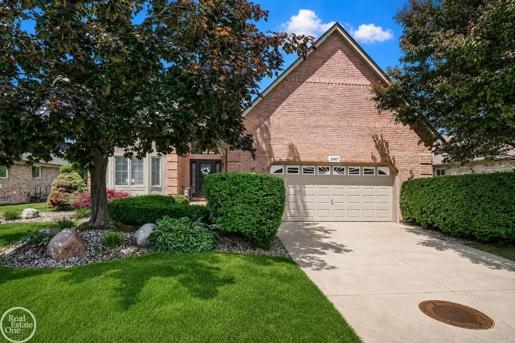 20415 Balmoral Drive Macomb Township MI 48044