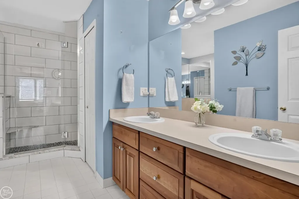 20415 Balmoral Drive Macomb Township MI 48044