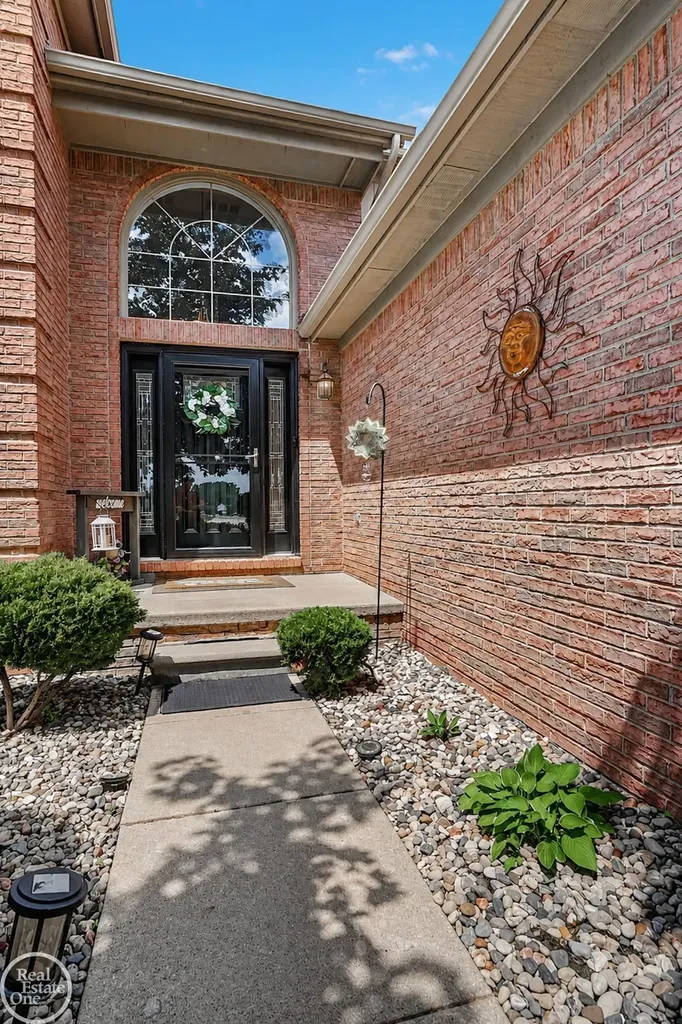 20415 Balmoral Drive Macomb Township MI 48044