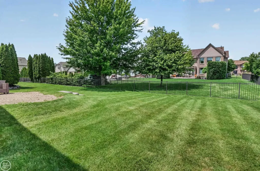20415 Balmoral Drive Macomb Township MI 48044