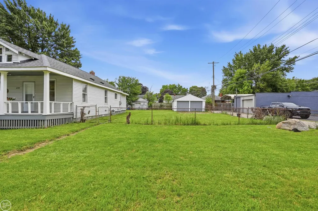 434 Camden Street Ferndale City MI 48220