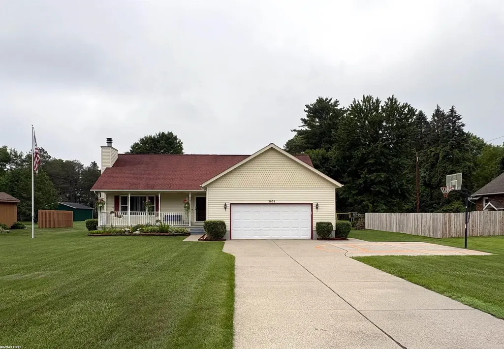 2835 W Water Street Port Huron Charter Township MI 48060