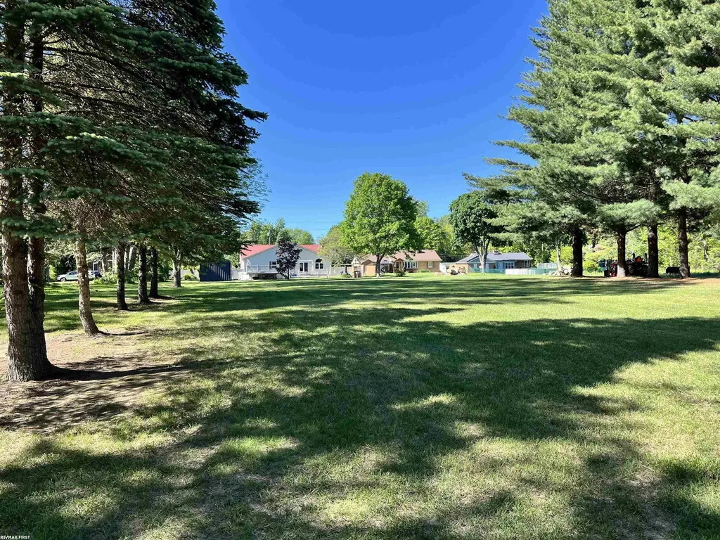 2835 W Water Street Port Huron Charter Township MI 48060