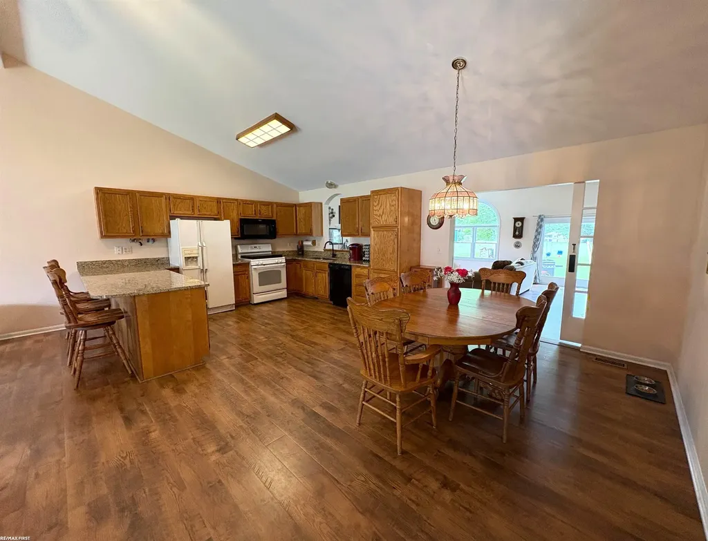 2835 W Water Street Port Huron Charter Township MI 48060