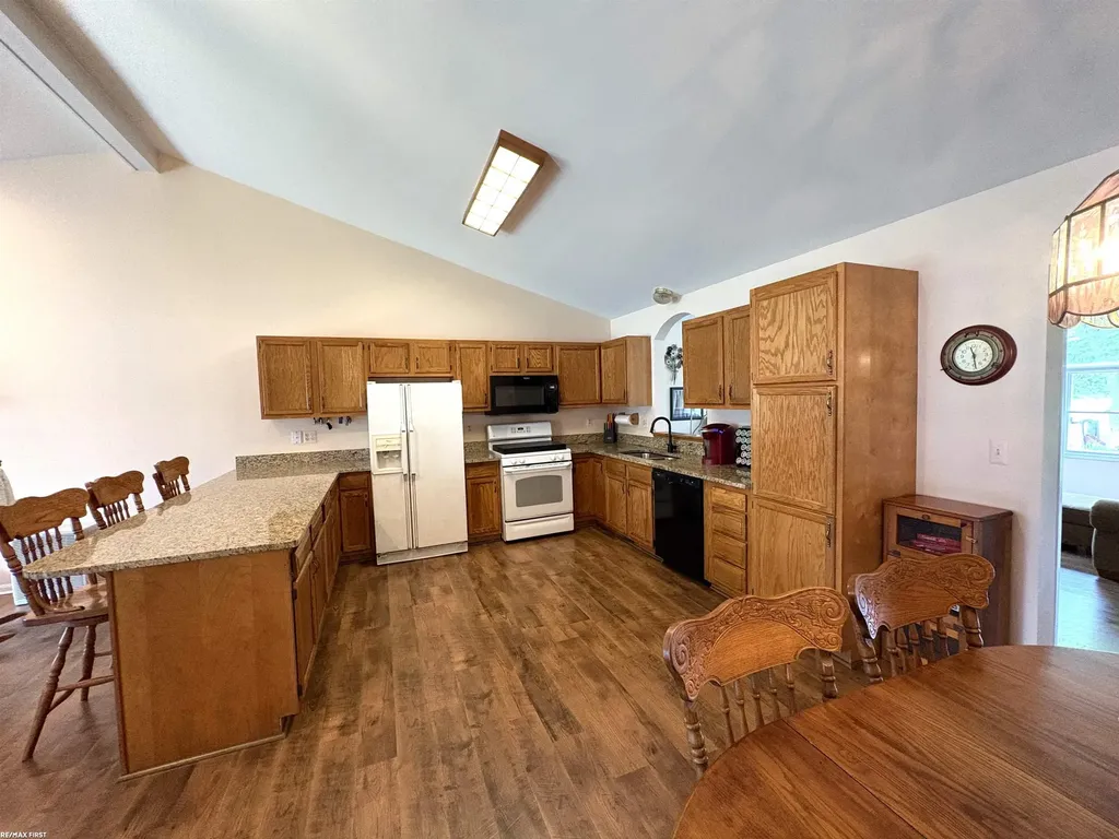 2835 W Water Street Port Huron Charter Township MI 48060