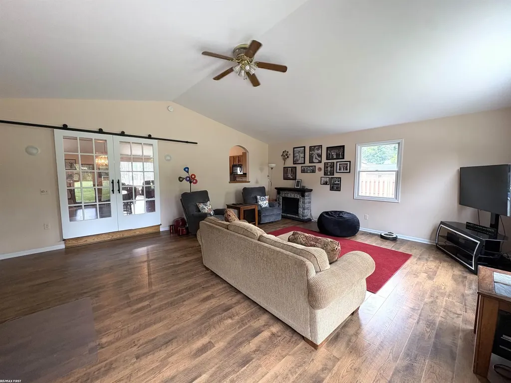 2835 W Water Street Port Huron Charter Township MI 48060