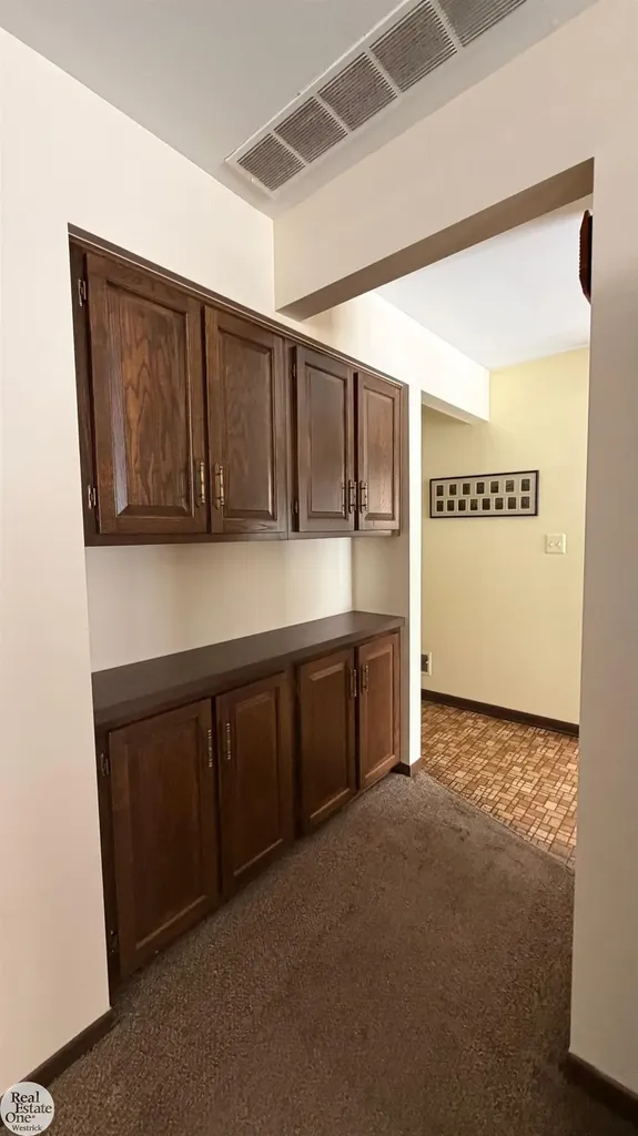 5374 Pointe Drive East China Township MI 48054