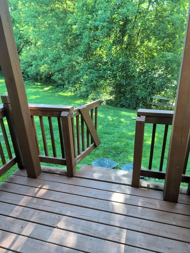 2911 Seymour Lake Road Oxford Charter Township MI 48371