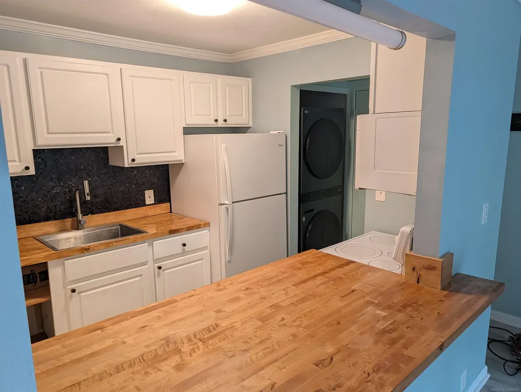 2911 Seymour Lake Road Oxford Charter Township MI 48371