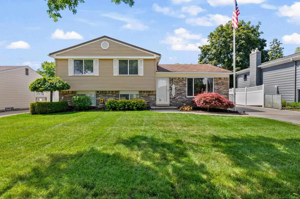 14890 Alma Drive Sterling Heights City MI 48313