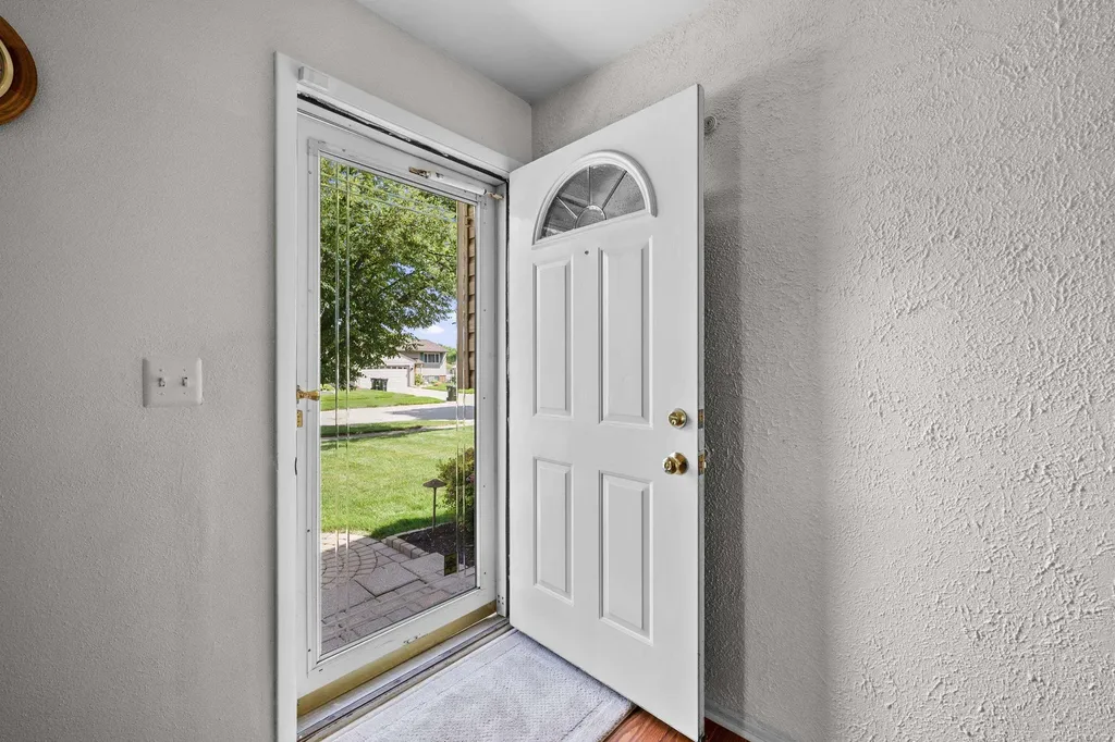 14890 Alma Drive Sterling Heights City MI 48313