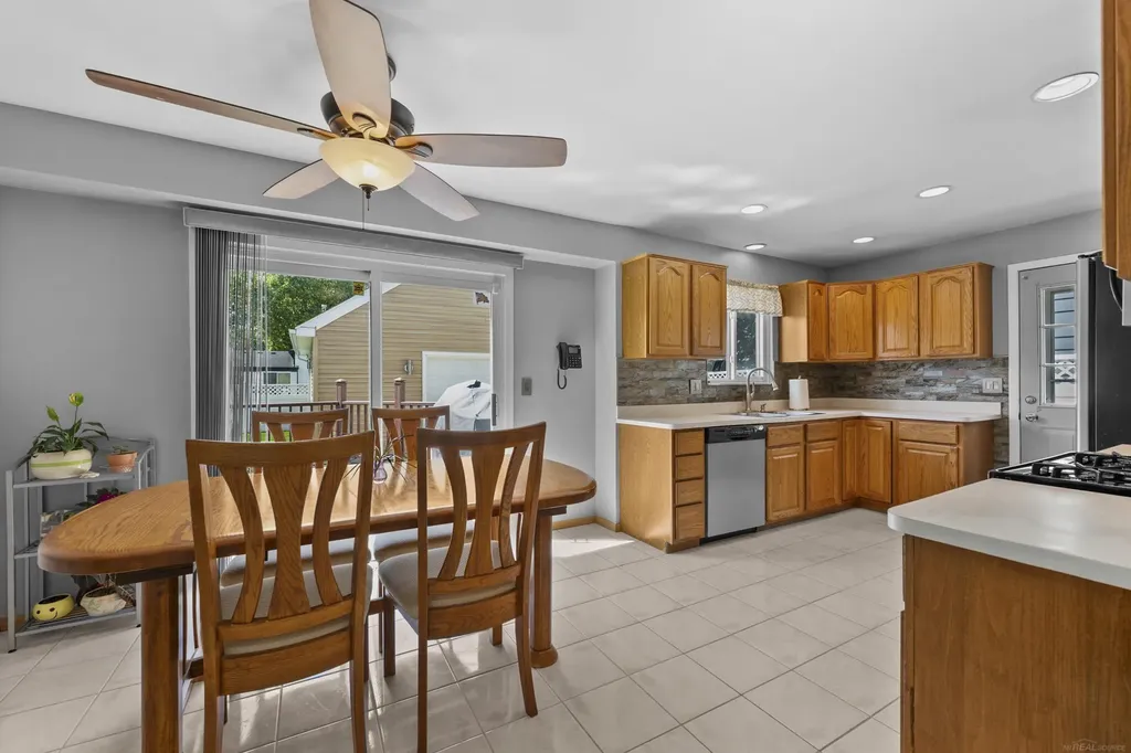 14890 Alma Drive Sterling Heights City MI 48313