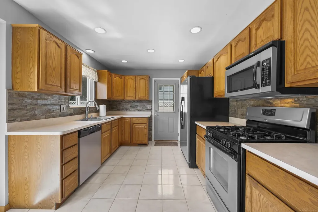 14890 Alma Drive Sterling Heights City MI 48313