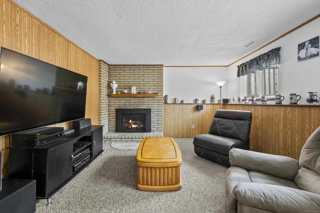 14890 Alma Drive Sterling Heights City MI 48313