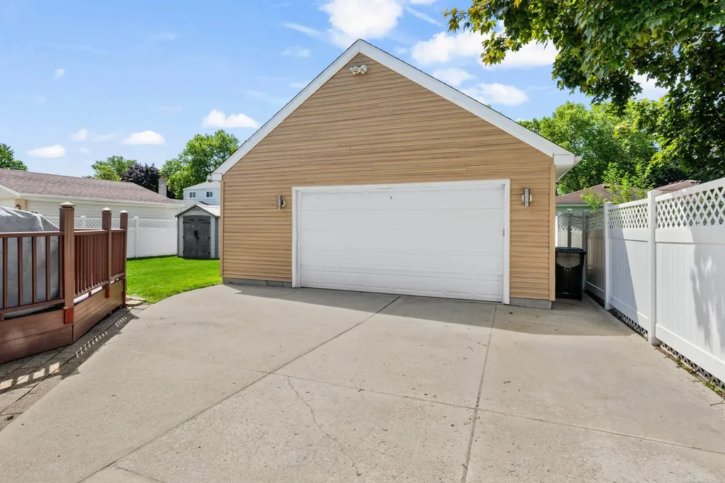 14890 Alma Drive Sterling Heights City MI 48313