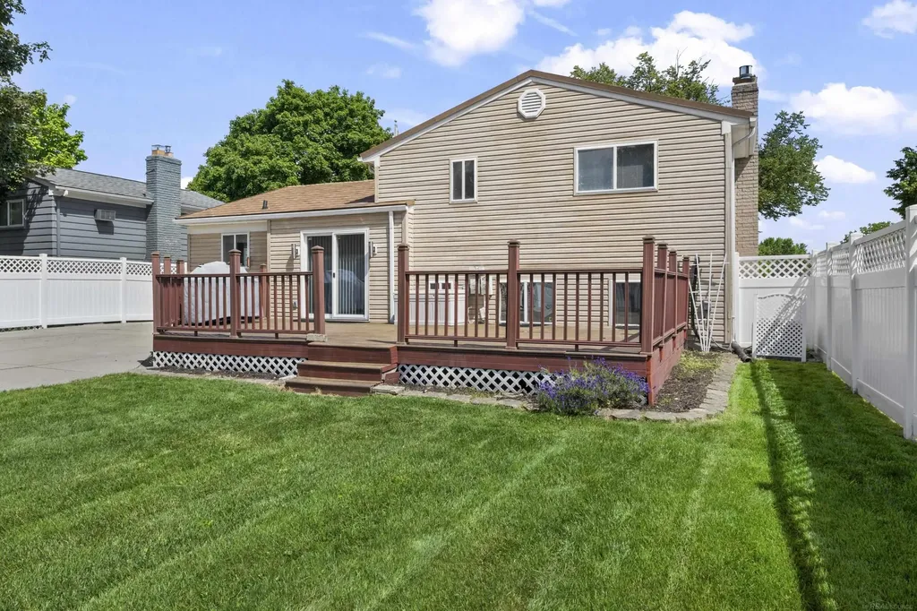 14890 Alma Drive Sterling Heights City MI 48313