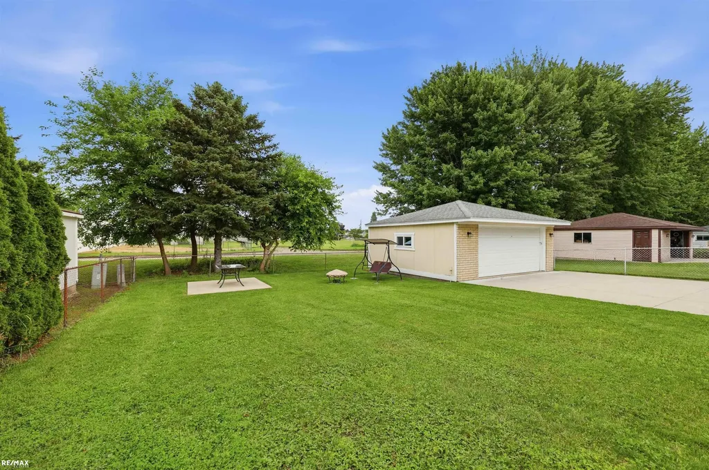42654 Rutgers Drive Sterling Heights City MI 48313