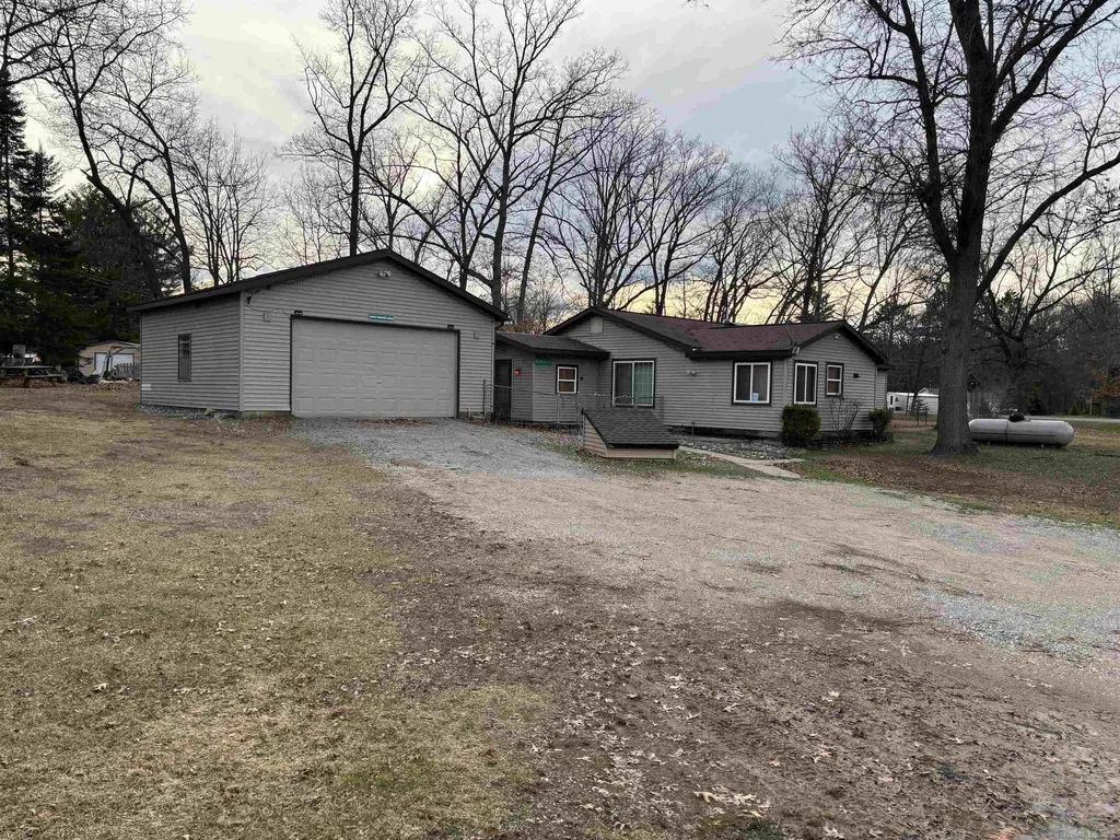 2901 Cathey Street Harrison City MI 48625